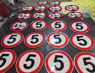 辽源辽源限速交通标牌厂家